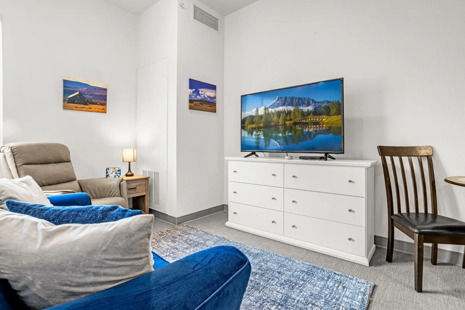 Another studio view.